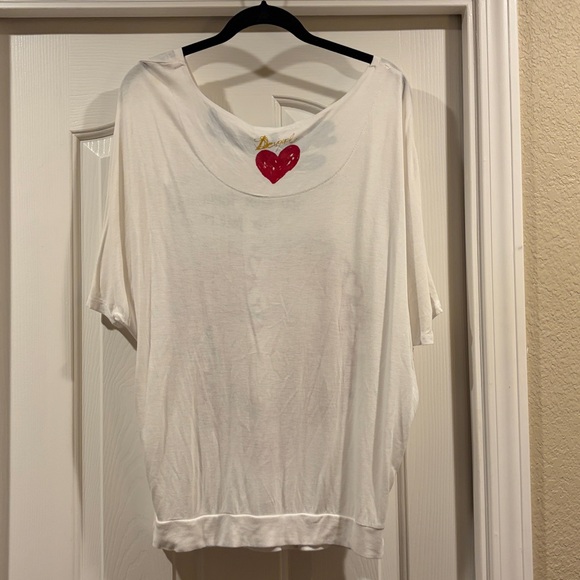 Desigual White Tee with Red Heart Design size L cute for valentines - Picture 5 of 6